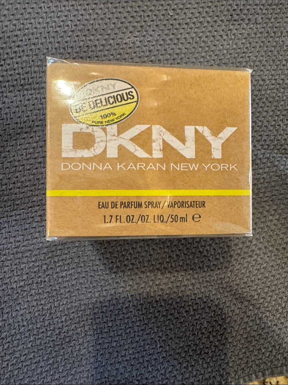 DKNY Be Delicious Eau de Parfum Spray - Brown and Yellow Box